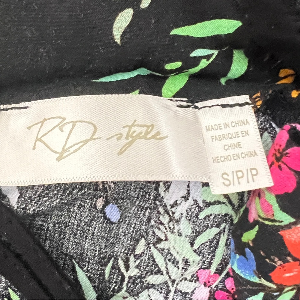 RD Style Black Dress with Floral Accents size small S B137 - Picture 2 of 4